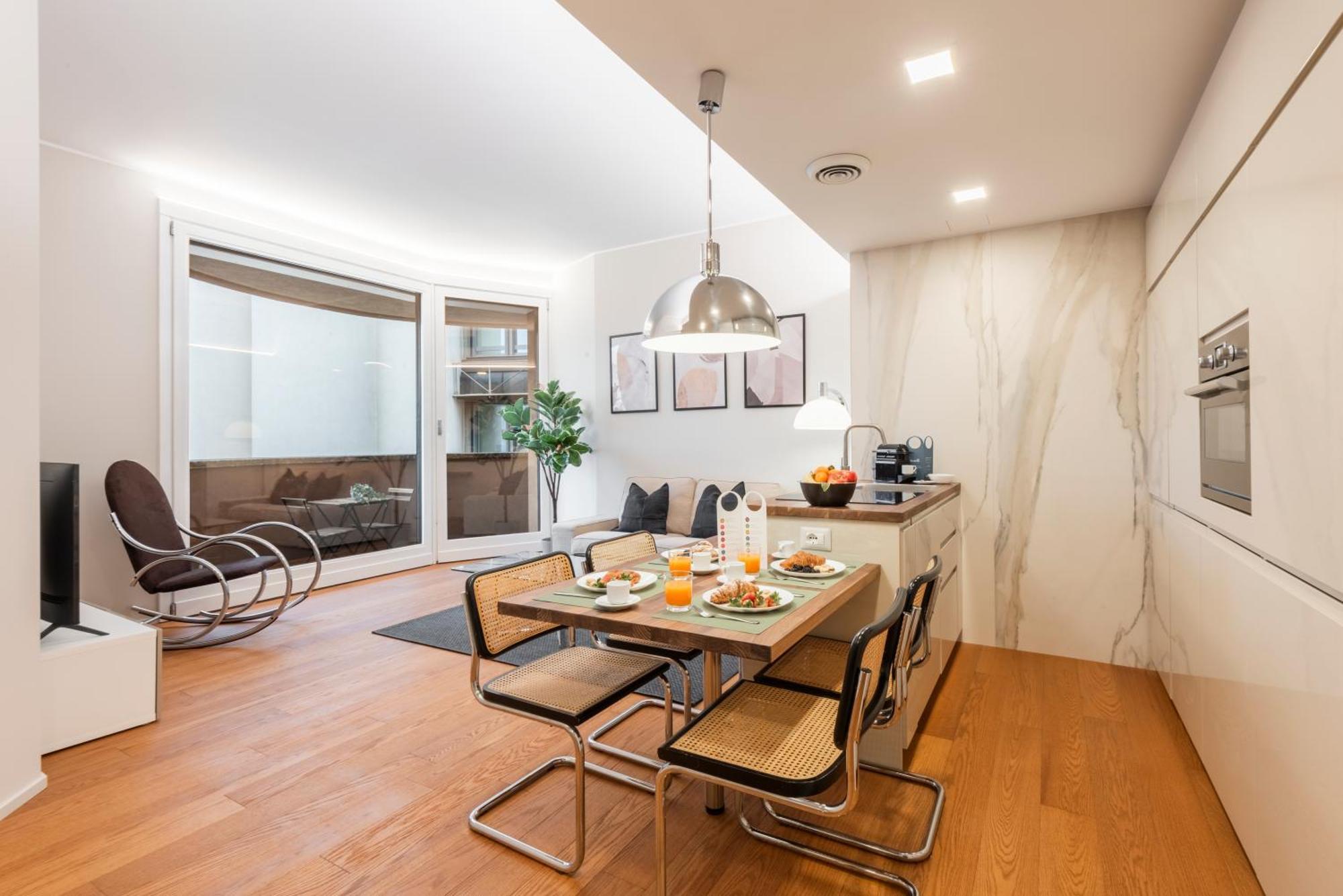 Sweett - Luxury Velasca Milan Bagian luar foto