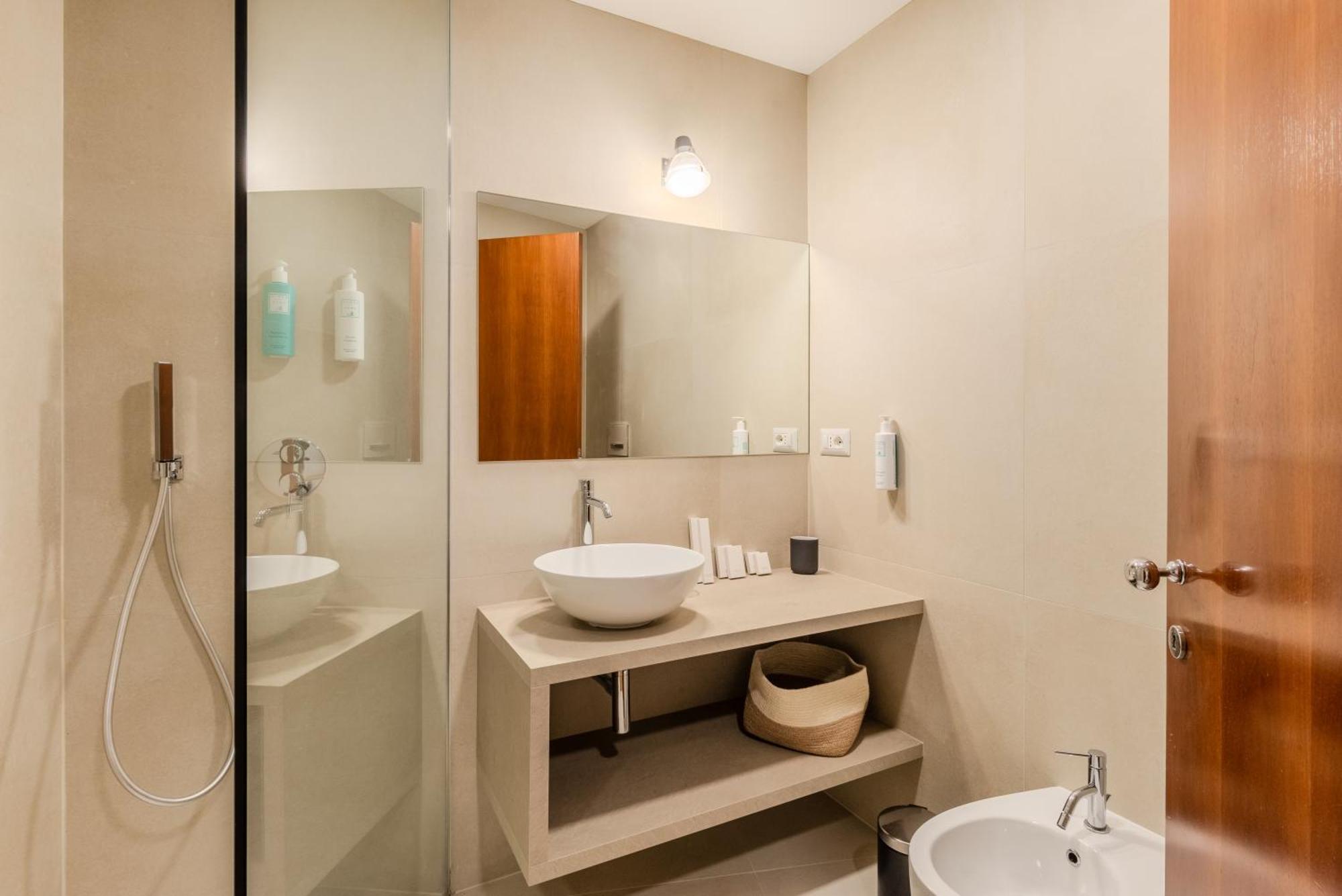 Sweett - Luxury Velasca Milan Bagian luar foto